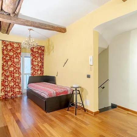 Palazzo Grimaldi Duplex Apartment Genoa